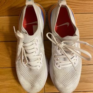 Nike Women’s Epic React Flyknit 2